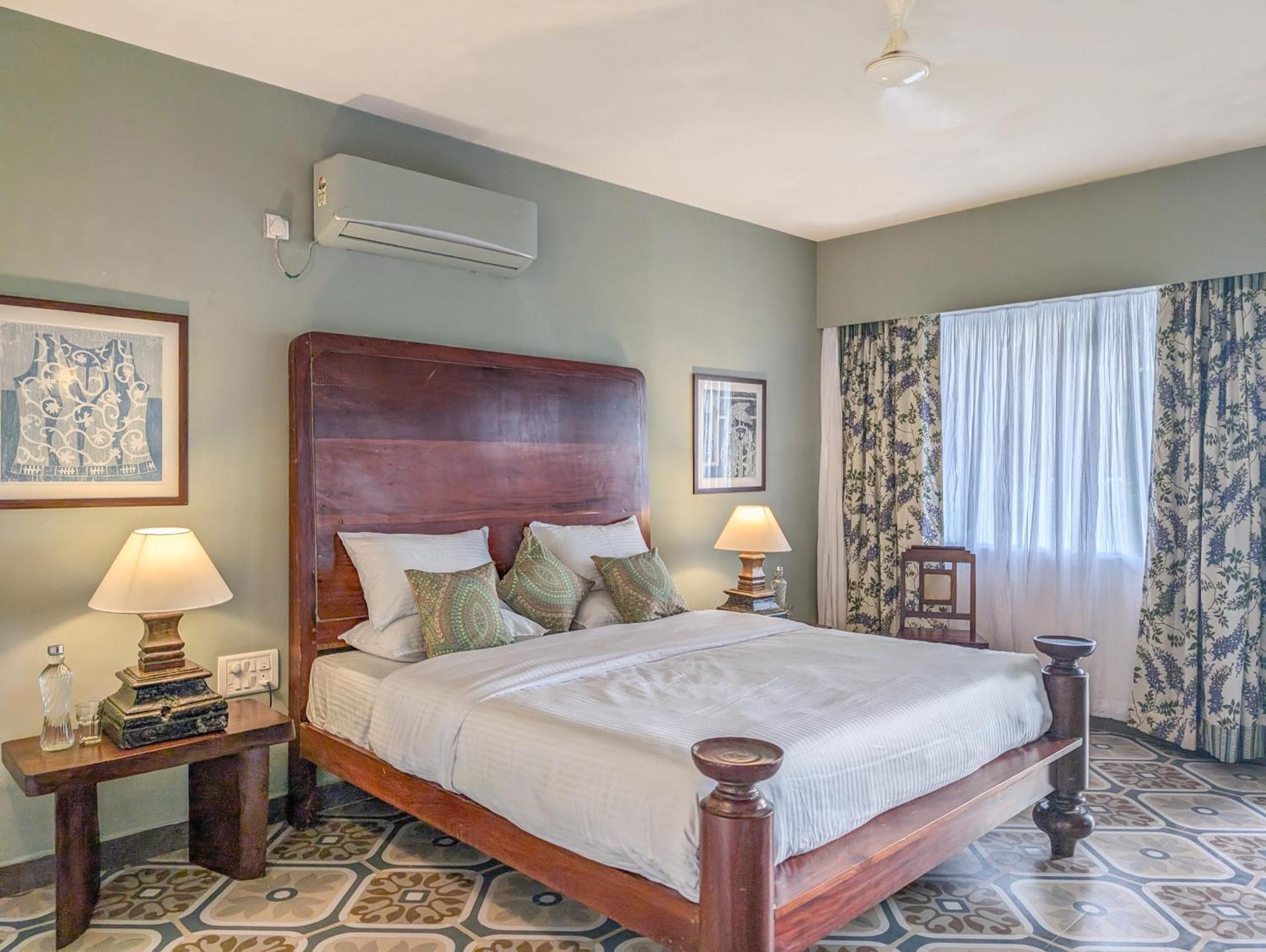 Beach Villa Morjim Exterior foto